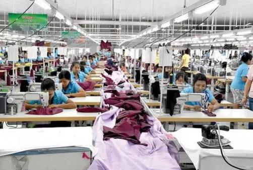 伊洛瓦底省勃生工业都市一CMP成衣工厂落成试验运转